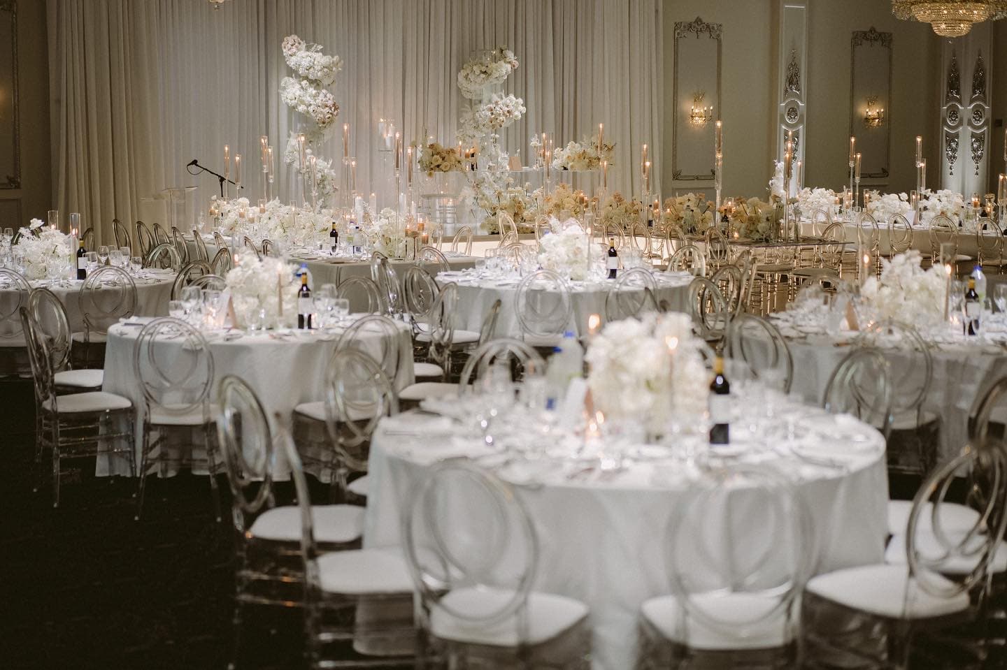 𝑾𝒉𝒆𝒓𝒆 𝒍𝒐𝒗𝒆 𝒎𝒆𝒆𝒕𝒔 𝒆𝒍𝒆𝒈𝒂𝒏𝒄𝒆

Vendors 
@julianandkelly 
@julianwerks 
@lil_funky 
@cazaamato 
@preciousflowers_