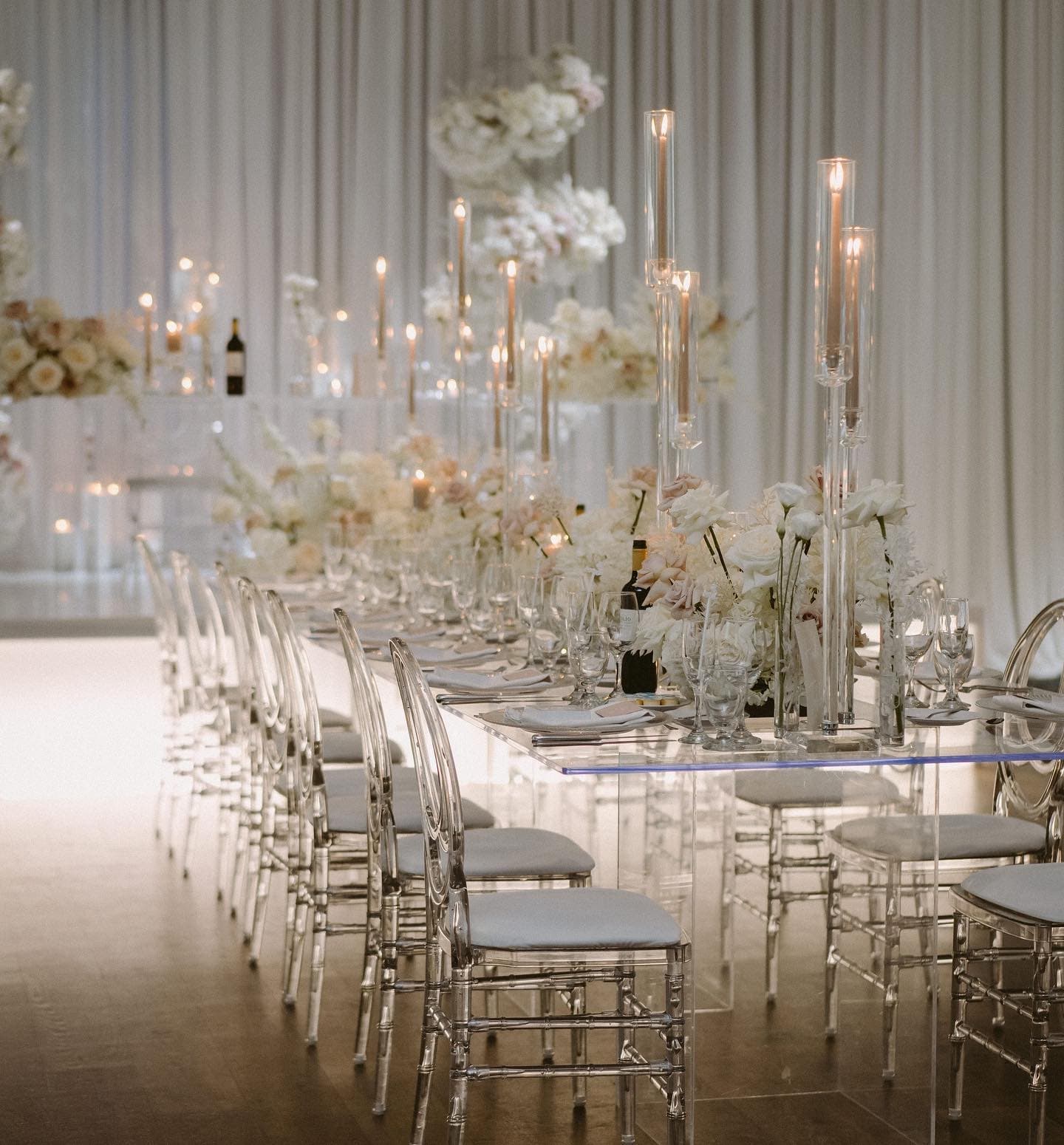 𝑾𝒉𝒆𝒓𝒆 𝒍𝒐𝒗𝒆 𝒎𝒆𝒆𝒕𝒔 𝒆𝒍𝒆𝒈𝒂𝒏𝒄𝒆

Vendors 
@julianandkelly 
@julianwerks 
@lil_funky 
@cazaamato 
@preciousflowers_