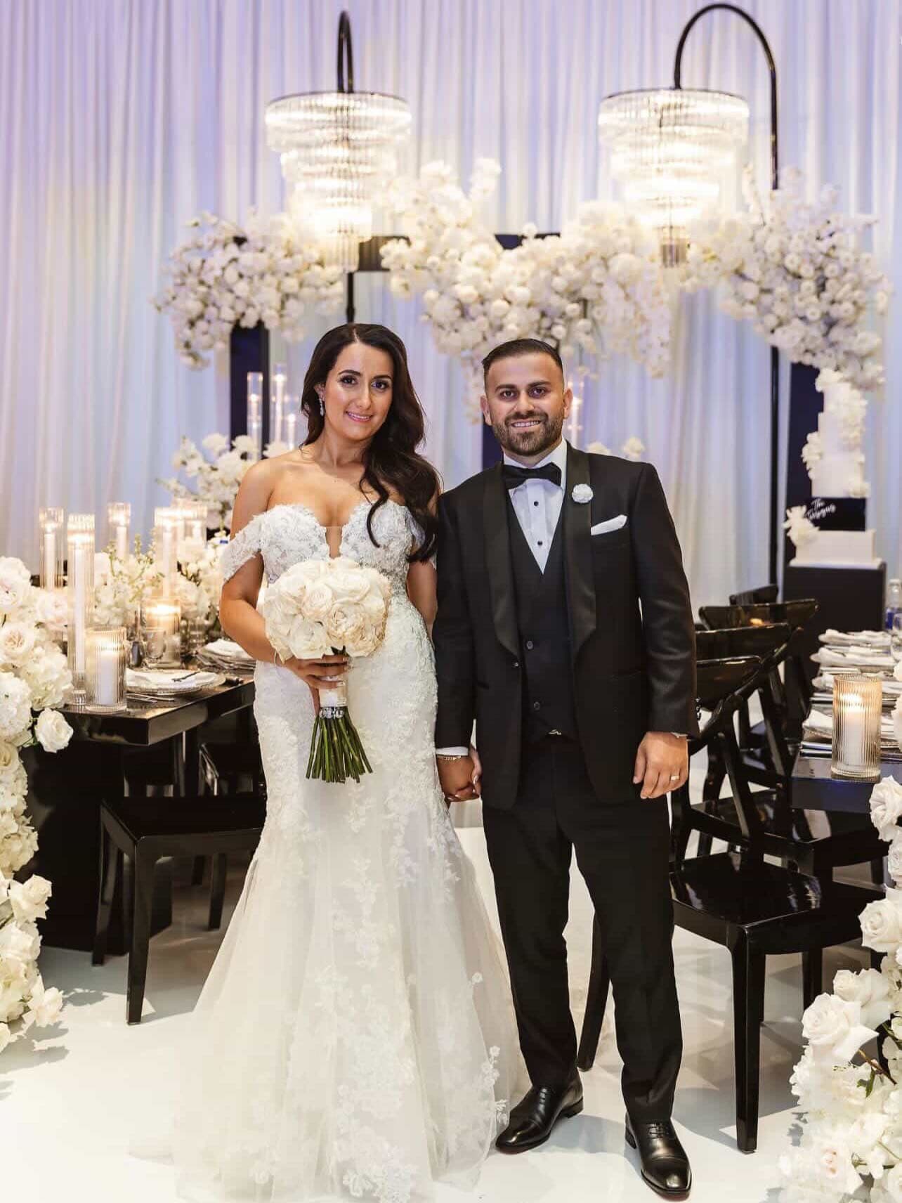 Every love story deserves a beautiful setting.

@ill_productions_ 
@fantauzzi_studios 
@rightchoicelinen
@djemporium