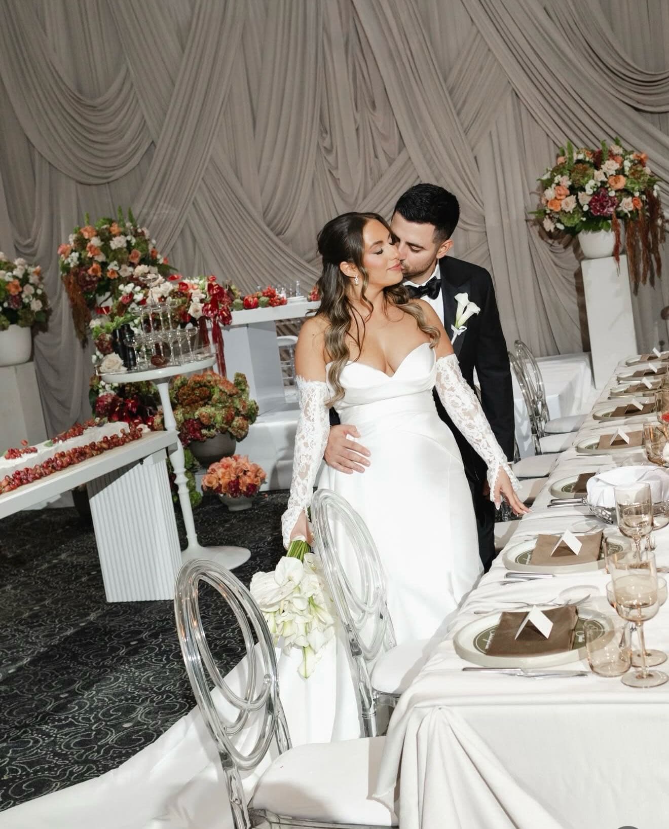 Surrounded by laughter, dressed in elegance, and sealed with a kiss — the perfect start to forever.

@tabletalesinc 
@detailzfurniturerentals 
@jennaplannedthis 
@rusticbakery318 
@gattoflowers 
@purpletreephotography 
@tveproductions
@a1entertainment.ca
@nickogrittaniartistry