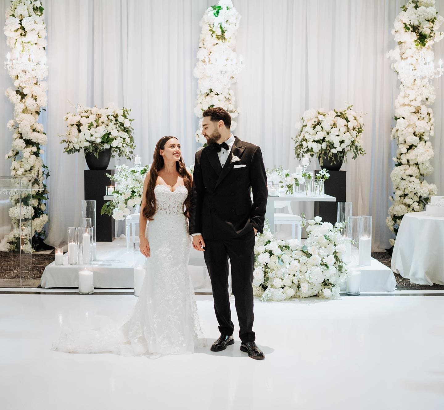 𝑪𝒆𝒍𝒆𝒃𝒓𝒂𝒕𝒊𝒏𝒈 𝒍𝒐𝒗𝒆

@timelesstreeweddings 
@have_a_seat_events 
@psletsparty 
@spindjent