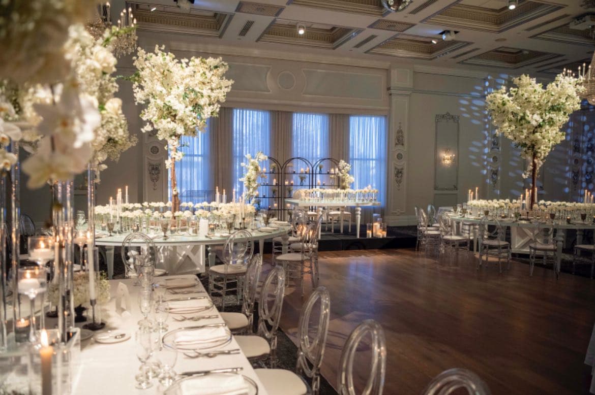 𝘌𝘭𝘦𝘨𝘢𝘯𝘤𝘦 𝘪𝘯𝘴𝘪𝘥𝘦 𝘛𝘩𝘦 𝘝𝘦𝘯𝘦𝘵𝘪𝘢𝘯

Vendors 
@thefotofactoryandfilms 
@bridalsolutions