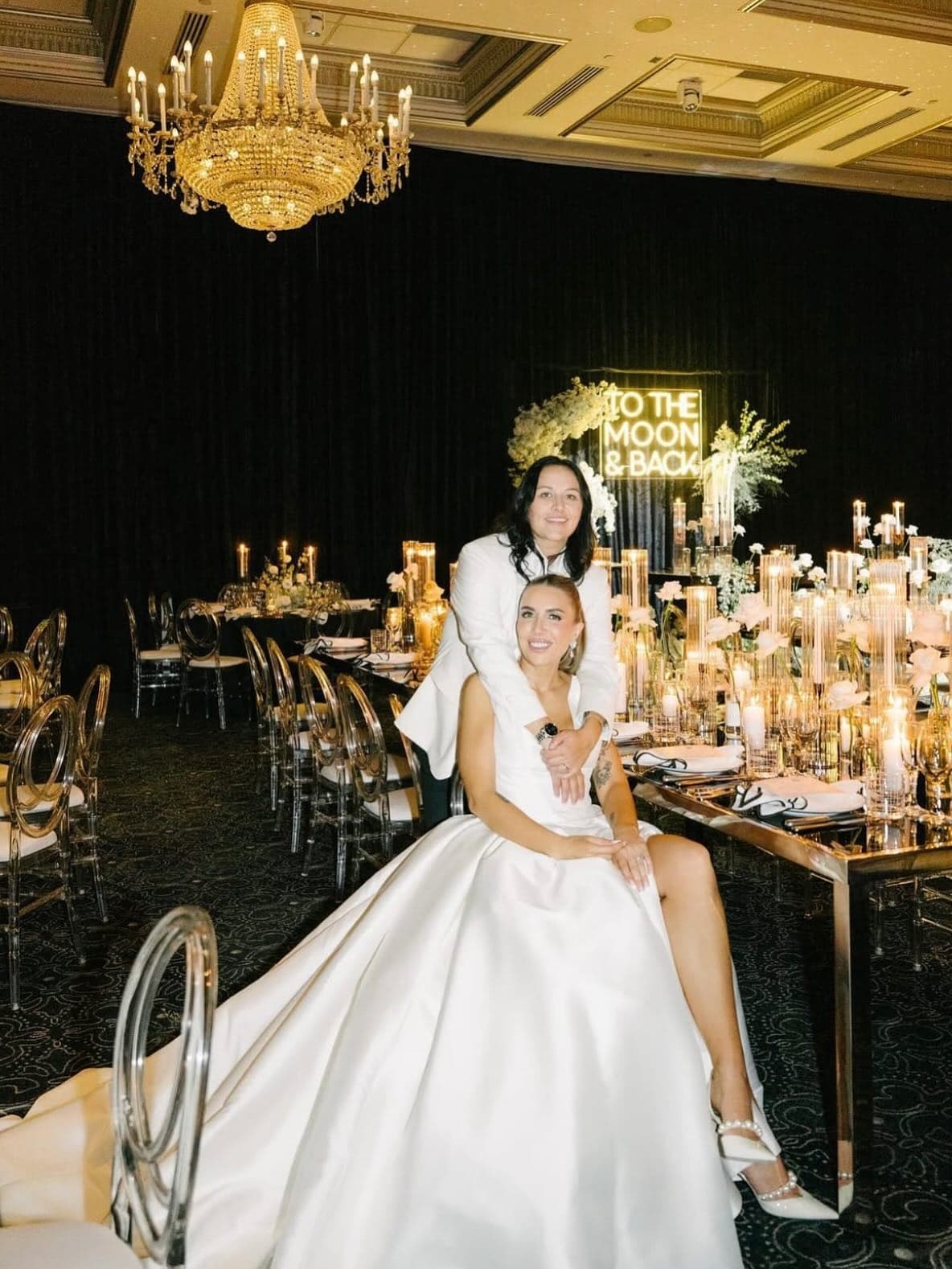 𝒯𝑜 𝒯𝒽𝑒 𝑀𝑜𝑜𝓃 𝒜𝓃𝒹 𝐵𝒶𝒸𝓀
@tveproductions
@narcissusandechofloral
@liza_lit
@vividandvogue